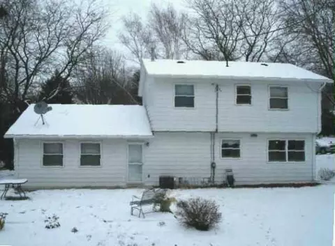 294 Concord, Freeport, IL 61032 photo 2