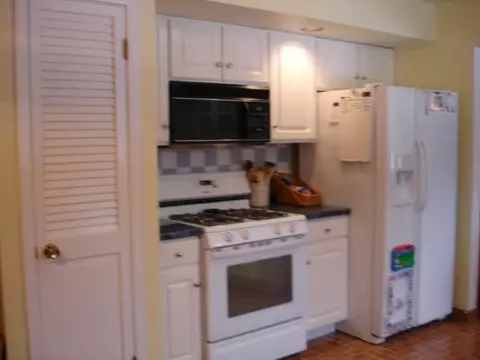 294 Concord, Freeport, IL 61032 photo 8