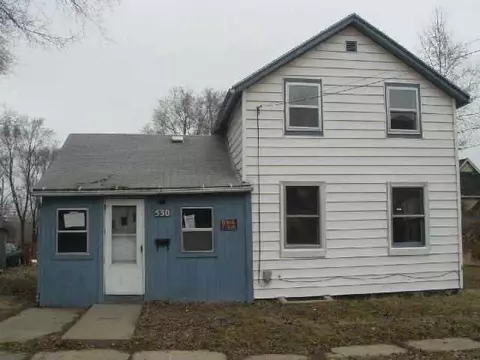 530 E Madison, Freeport, IL 61032 photo 1