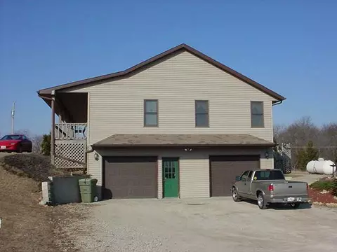 20205 Elizabeth Rd, Mount Carroll, IL 61053 photo 3