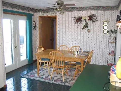 20205 Elizabeth Rd, Mount Carroll, IL 61053 photo 6