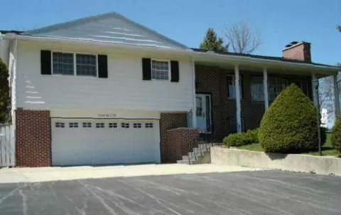 4 Mill Dr, Mount Carroll, IL 61053 photo 2