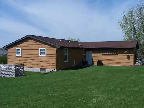4-134 Sunset Ct, Lanark, IL 61046 photo 9