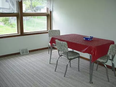 1431 Mark Dr, Freeport, IL 61032 photo 4