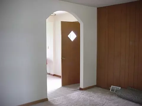 1431 Mark Dr, Freeport, IL 61032 photo 6