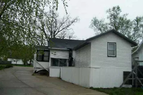 207 Washington, Ridott, IL 61067 photo 3