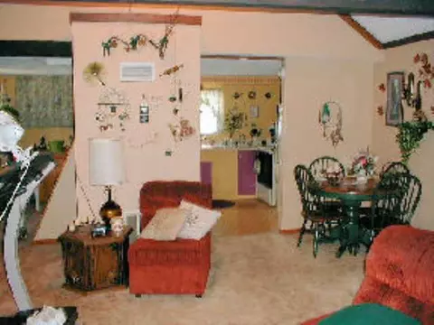 1328 Route 75 E, Freeport, IL 61032 photo 8