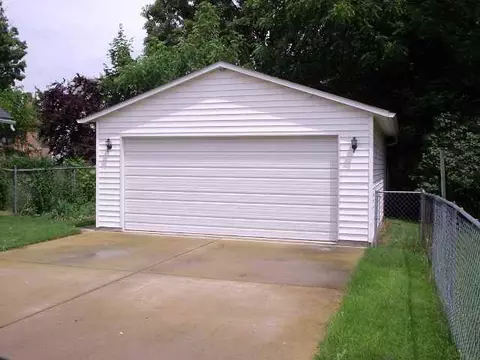 921 S Maple, Freeport, IL 61032 photo 3