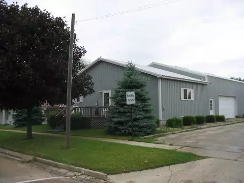 123 W Locust St, Lanark, IL 61046 photo 3