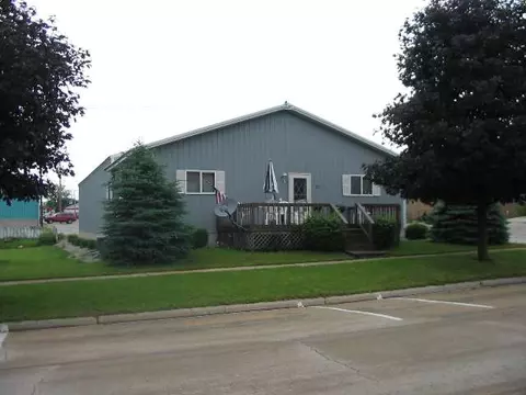123 W Locust St, Lanark, IL 61046 photo 1