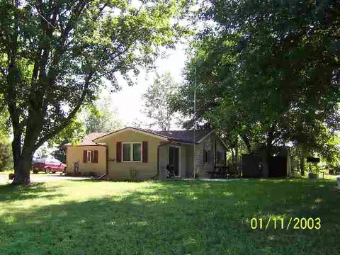 3905 Grandview Pl, Thomson, IL 61285 photo 1