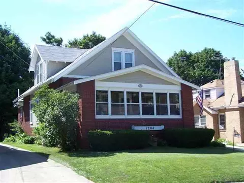 1204 S Maple, Freeport, IL 61032 photo 1