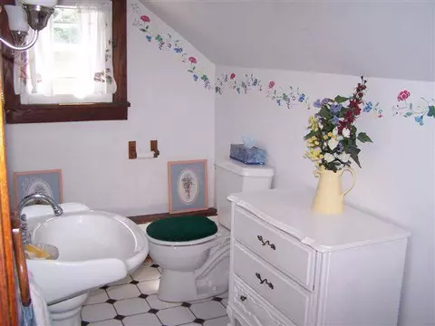 1204 S Maple, Freeport, IL 61032 photo 6