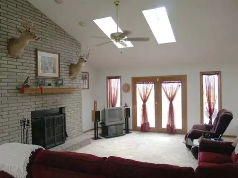 7214 N Adeline Rd, Leaf River, IL 61047 photo 3