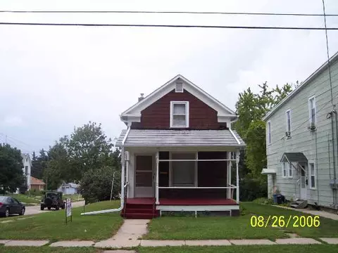 1340 S Oak, Freeport, IL 61032 photo 2