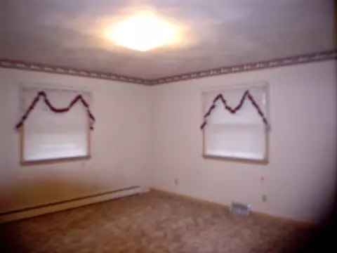 1116 W Lacresta Dr, Freeport, IL 61032 photo 9