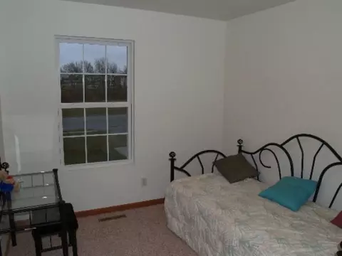1030 Shimer Dr, Freeport, IL 61032 photo 9