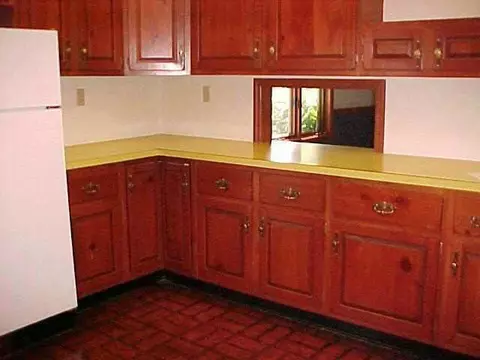 1222 W Harrison, Freeport, IL 61032 photo 2
