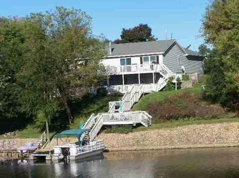 17-139 Edgewater Dr, Lanark, IL 61046 photo 1