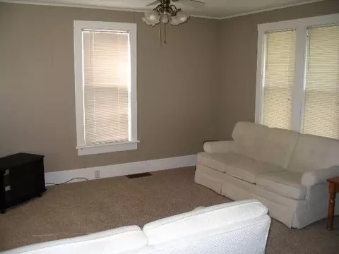 222 E Franklin St, Lanark, IL 61046 photo 5