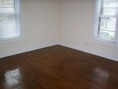 710 S Cherry St, Freeport, IL 61032 photo 5