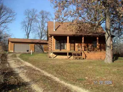 10174 Brick School Rd E, Davis, IL 61019 photo 2