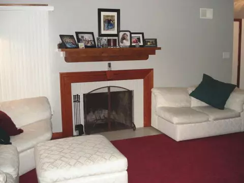 321 W Roosevelt, Freeport, IL 61032 photo 3