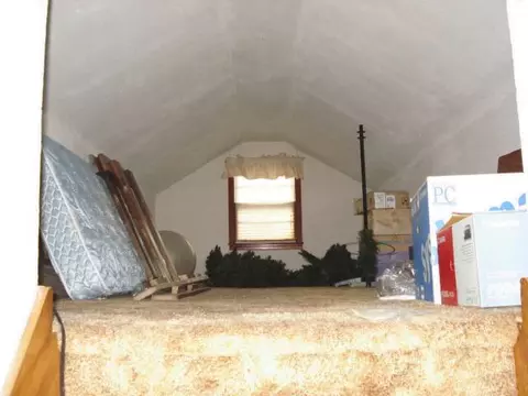 321 W Roosevelt, Freeport, IL 61032 photo 8