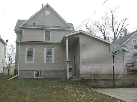 824 Empire, Freeport, IL 61032 photo 2