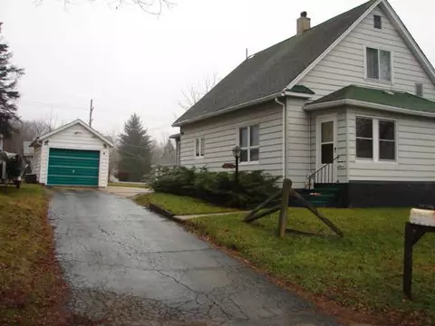 1729 S Cedar, Freeport, IL 61032 photo 2