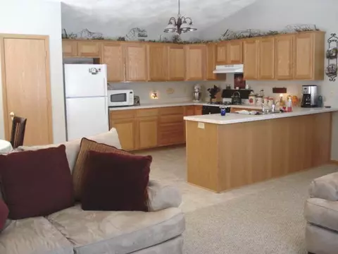 618 Moth, Pecatonica, IL 61063 photo 3