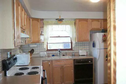 45 E Walnut, Cedarville, IL 61013 photo 6