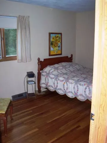 284 Concord Dr, Freeport, IL 61032 photo 7
