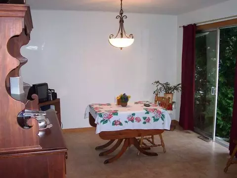 284 Concord Dr, Freeport, IL 61032 photo 4
