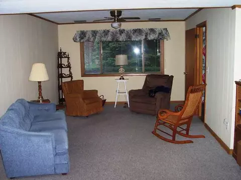 284 Concord Dr, Freeport, IL 61032 photo 5