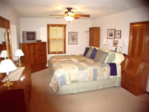 2481 Shepard Dr, Freeport, IL 61032 photo 8