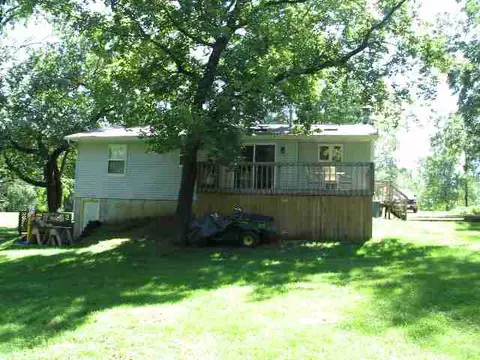 19-65 Edgewood Ct, Lanark, IL 61046 photo 2