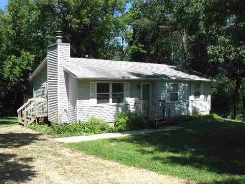 19-65 Edgewood Ct, Lanark, IL 61046 photo 1