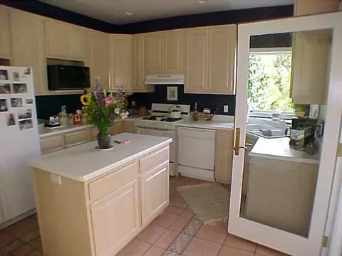 6263 W Preston Rd, Freeport, IL 61032 photo 2