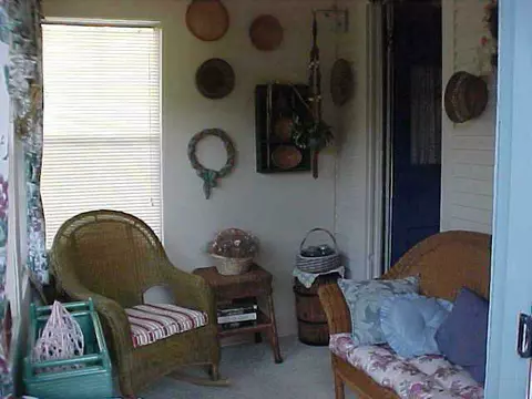 211 E Franklin, Mount Carroll, IL 61053 photo 4