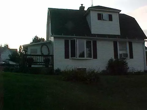 211 E Franklin, Mount Carroll, IL 61053 photo 2