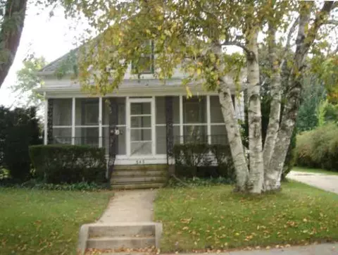 545 E Illinois, Freeport, IL 61032 photo 1