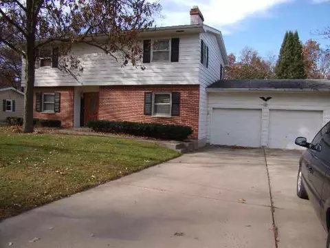 662 Brad Mar Dr, Freeport, IL 61032 photo 1