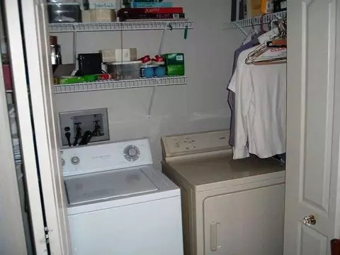 916 Baxter Ln, Freeport, IL 61032 photo 9