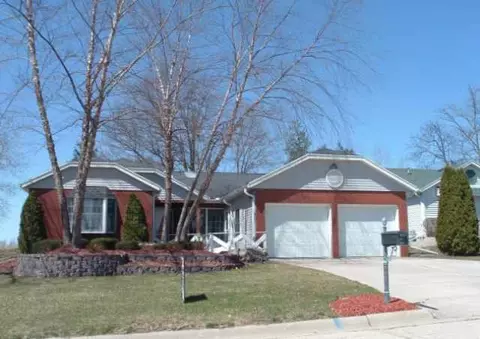 916 Baxter Ln, Freeport, IL 61032 photo 1