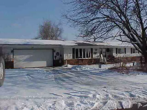 10690 Loop Rd, Savanna, IL 61074 photo 1