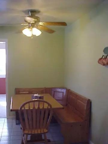 641 Brad Mar Dr, Freeport, IL 61032 photo 9