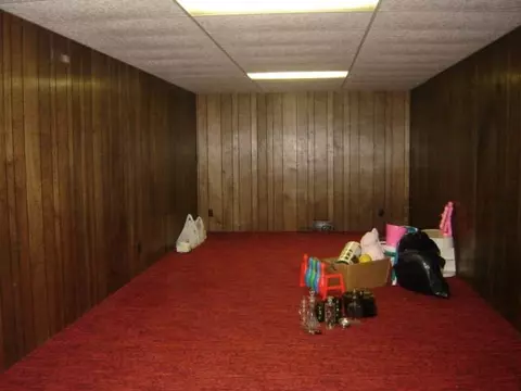 306 E Sunrise Dr, Shannon, IL 61078 photo 9