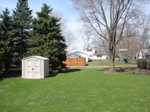 416 E 4th St, Byron, IL 61010 photo 3