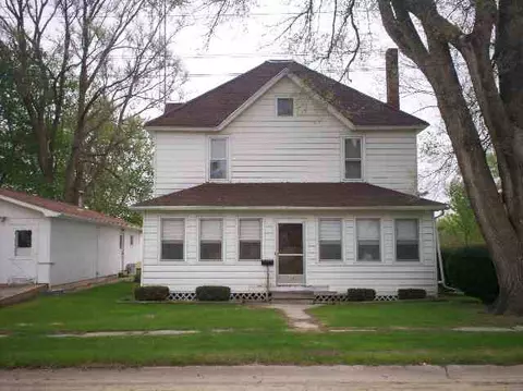 207 W Main St, Mcconnell, IL 61050 photo 1